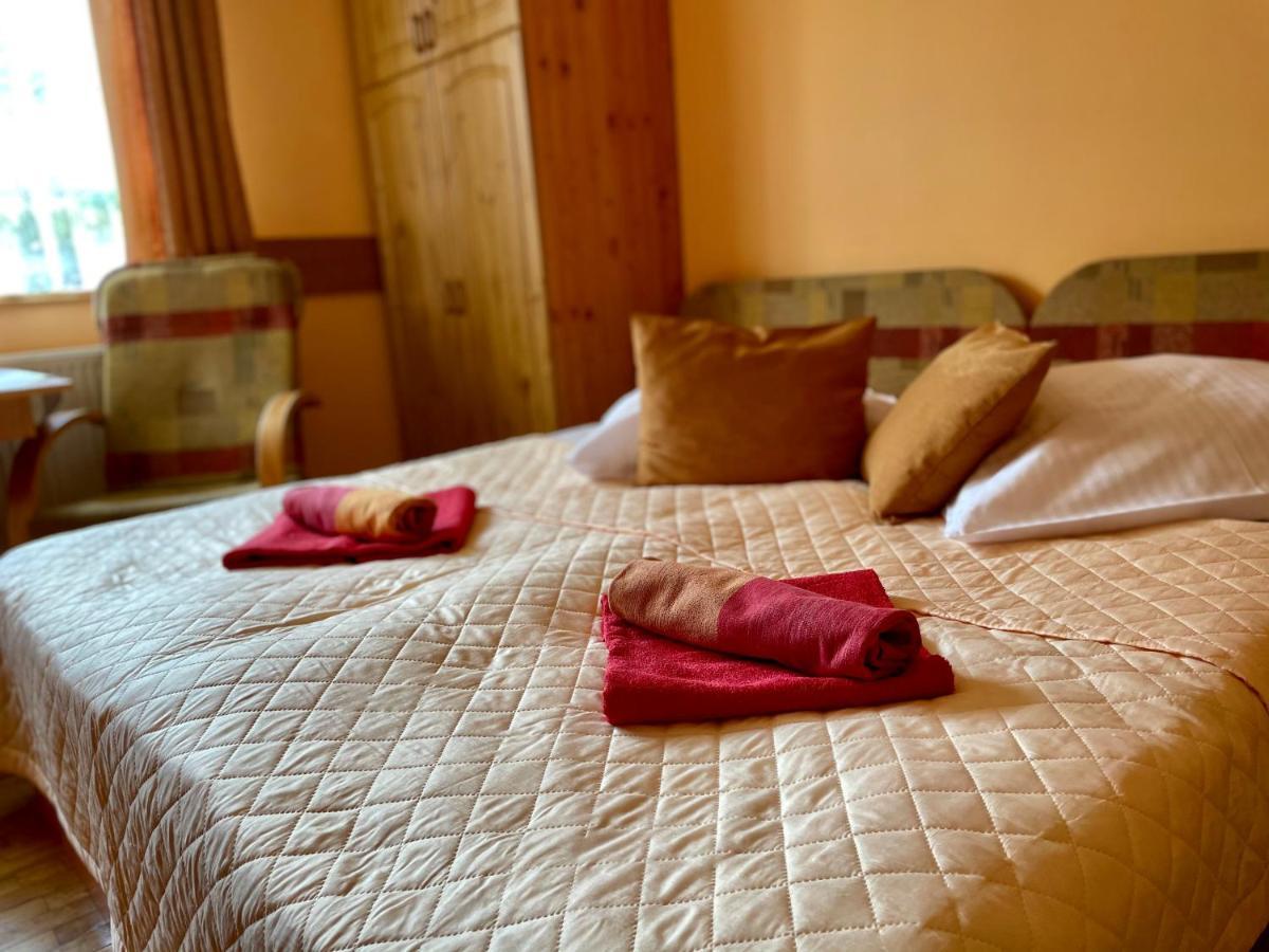 Willa Marta M Bed & Breakfast Zakopane Bagian luar foto