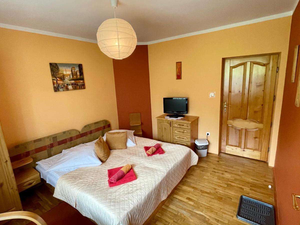 Willa Marta M Bed & Breakfast Zakopane Bagian luar foto