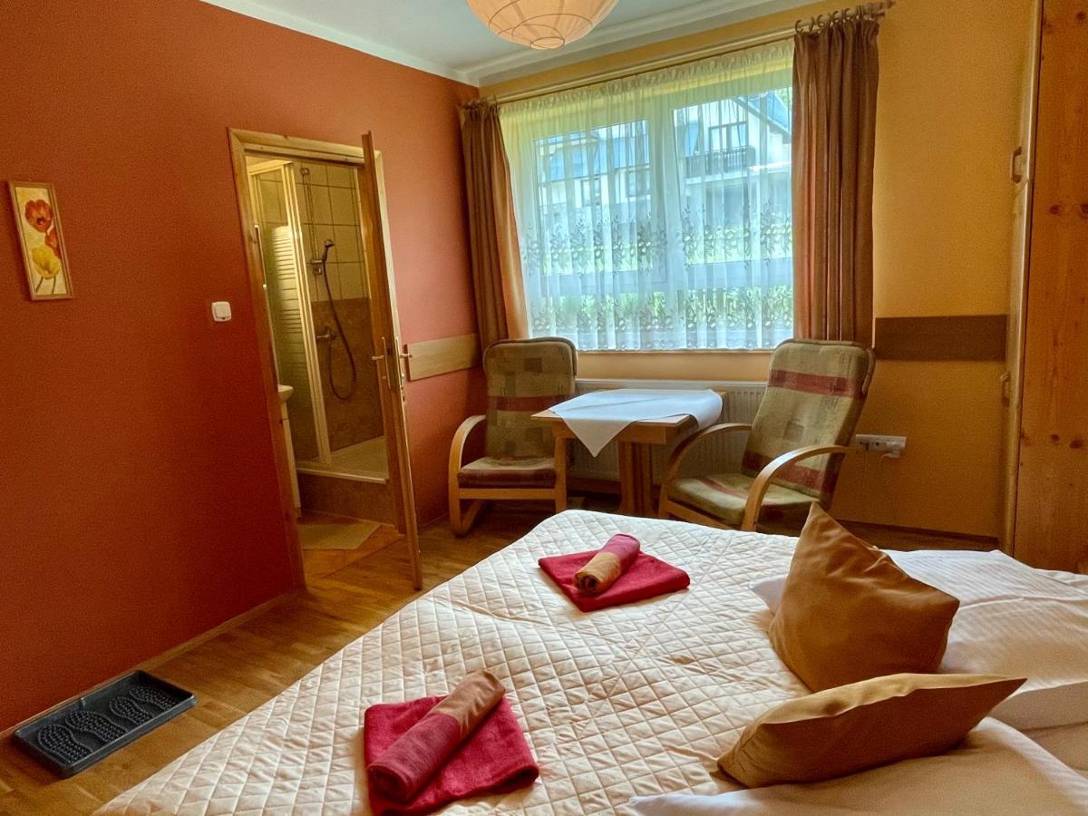 Willa Marta M Bed & Breakfast Zakopane Bagian luar foto