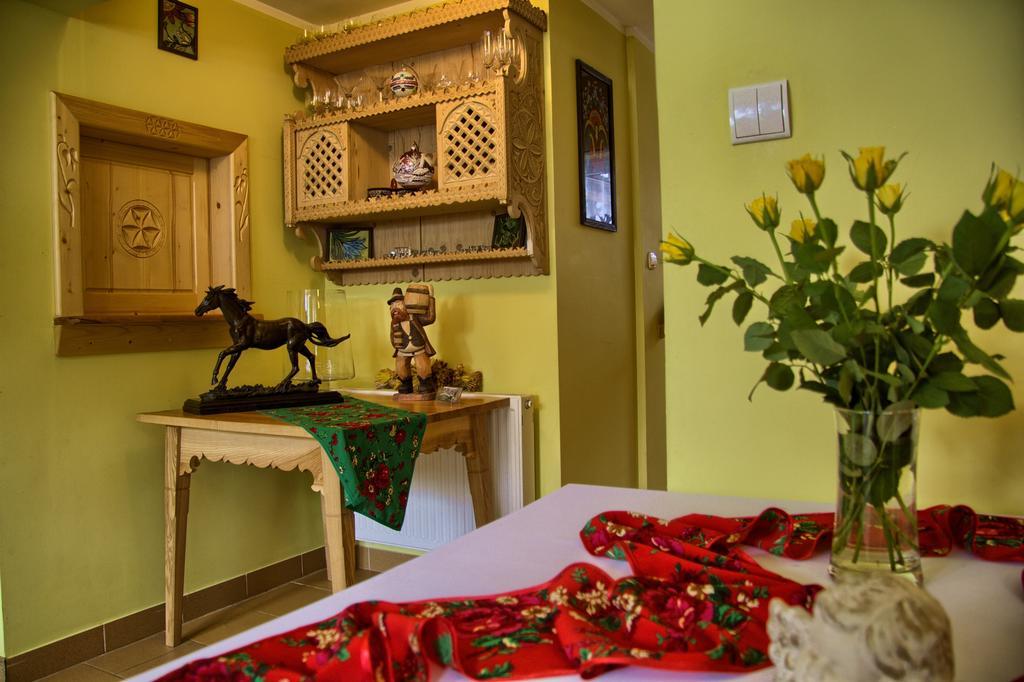 Willa Marta M Bed & Breakfast Zakopane Bagian luar foto